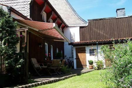 גוסלר Altes Tageloehnerhaus Von 1510 Mit Garten Und Parkplatz מראה חיצוני תמונה